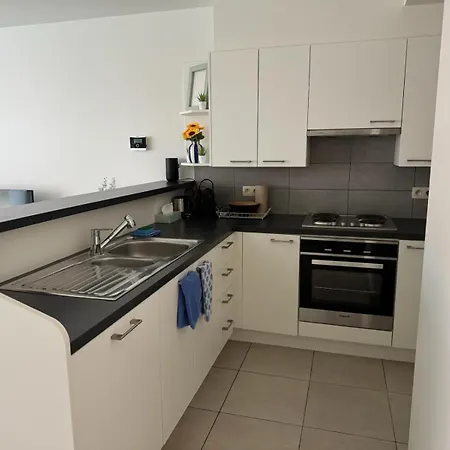 Meretmoi -- Modern In Apartment Ostende