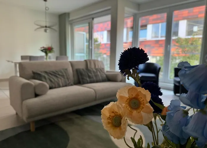 Meretmoi -- Modern In * Οστένδη